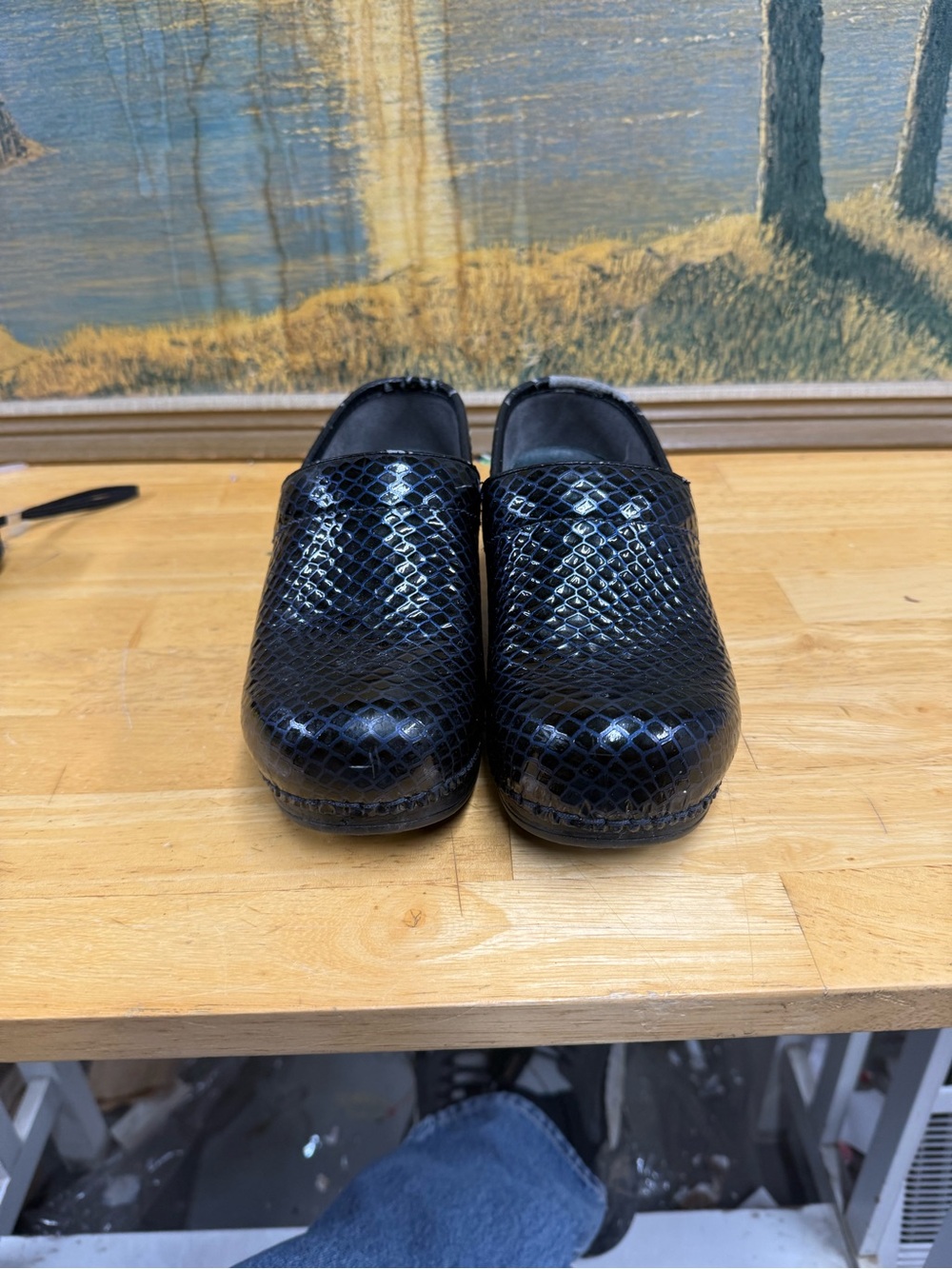 Dansko XP women’ size 36 US 5.5-6 leather black and blue Slip-On Clogs